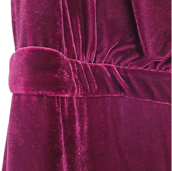 REISS JOAN Berry Red Sleeveless Open Back High Neck Velvet Straight Leg Jumpsuit - Picture 9 of 16